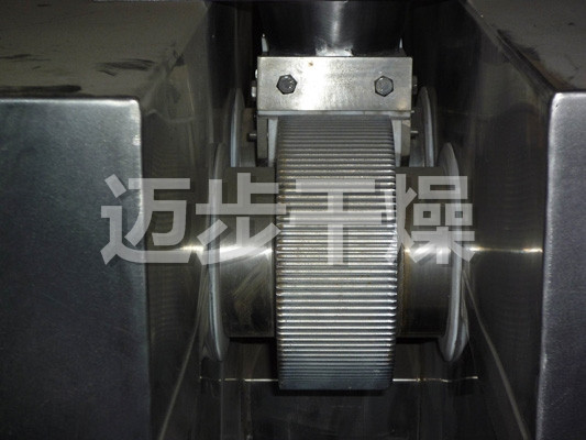 GZL系列干法辗压造粒机